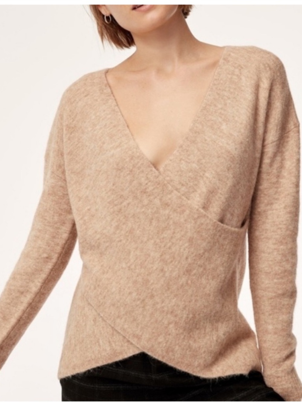 ARITZIA The BABATON Grouo Bandinj‎ Wrap Cross Front V neck Sweater in Tan